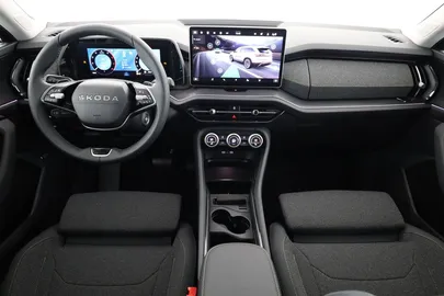Car image 30