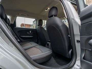 Car image 26