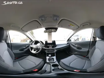 Car image 9