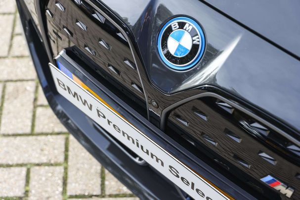 BMW i4 M50 84 kWh 400 kW image number 33