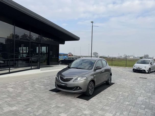 Lancia Ypsilon 51 kW image number 3