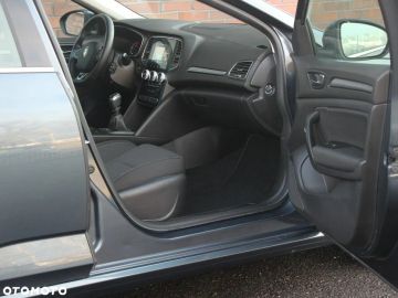 Car image 31