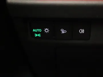 Car image 36
