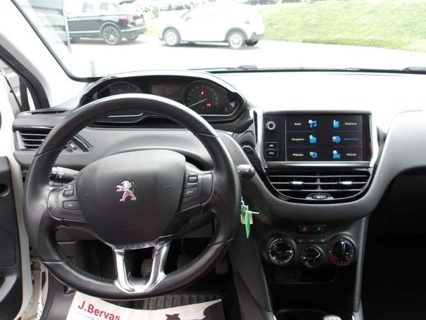 Peugeot 208 BlueHDi 100 Active 75 kW image number 17