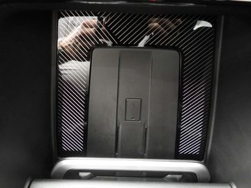 Car image 37