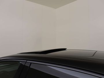 Car image 35