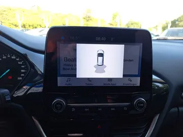Car image 24