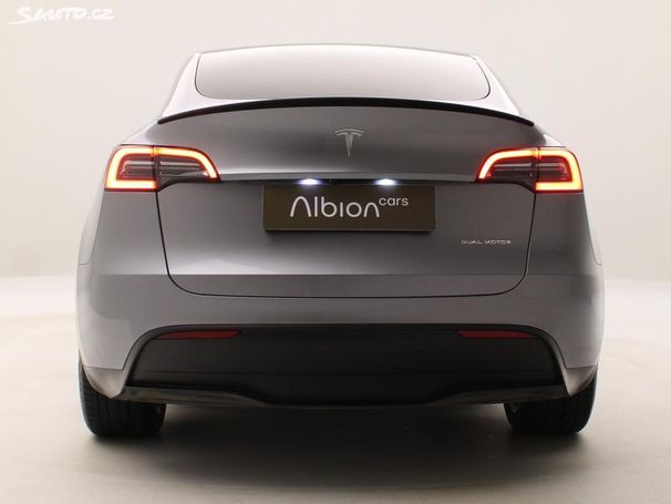 Tesla Model Y Long Range AWD Dual Motor 378 kW image number 3