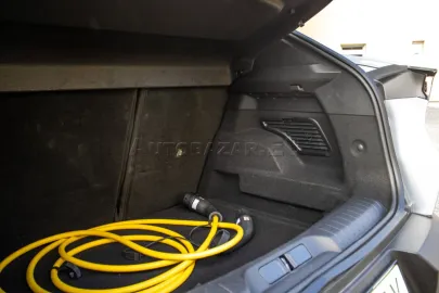 Car image 34