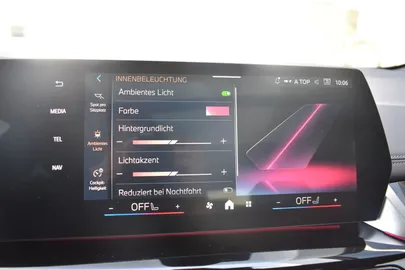 Car image 28