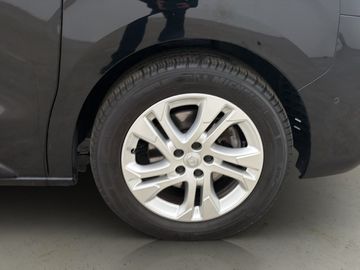 Car image 27