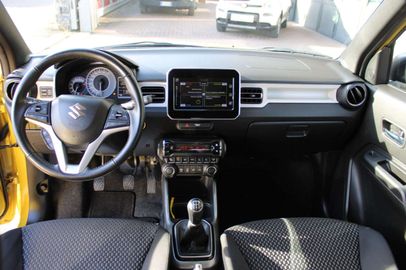 Car image 12