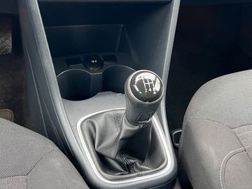 Car image 26