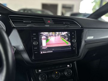 Car image 36