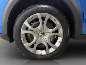Car image 29
