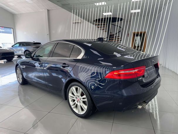 Jaguar XE 132 kW image number 5