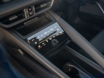 Car image 36