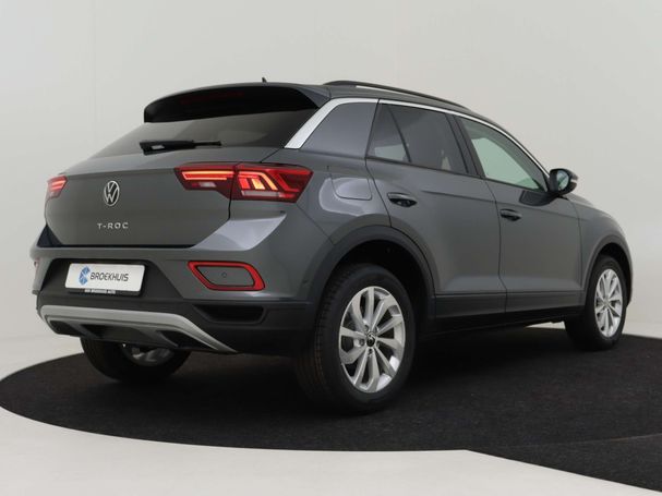 Volkswagen T-Roc 1.0 TSI T-Roc 81 kW image number 2