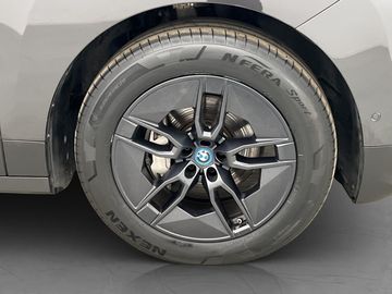 Car image 35