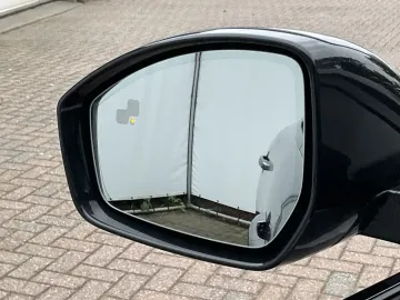 Car image 50