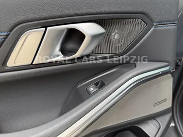 Car image 48