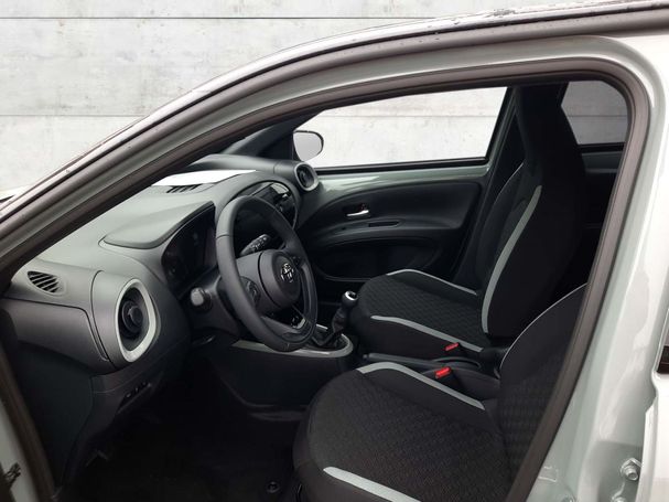 Toyota Aygo X 1.0 VVT-i 53 kW image number 10