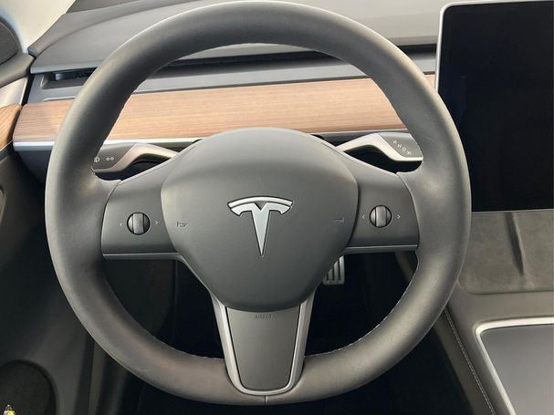 Tesla Model Y Performance AWD Dual Motor 393 kW image number 9