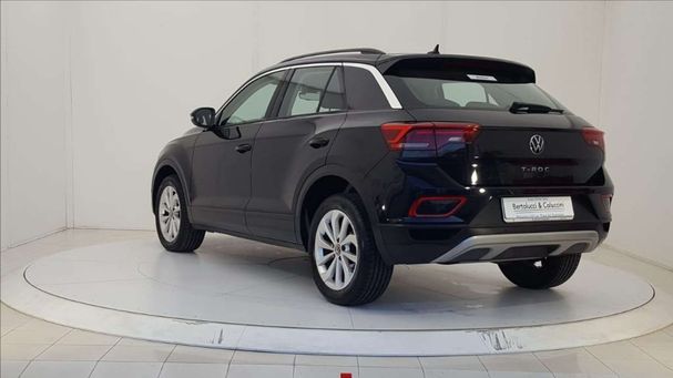 Volkswagen T-Roc 1.0 TSI T-Roc 81 kW image number 3