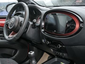 Car image 8