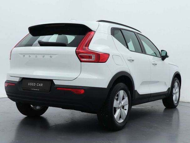 Volvo XC40 1.5 T2 Momentum 95 kW image number 6