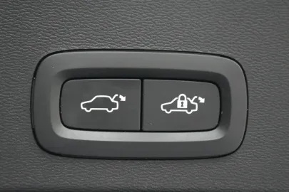 Car image 42