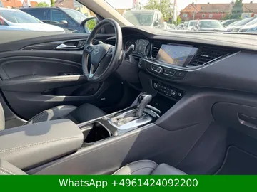 Car image 26