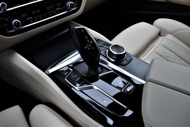 BMW 540i M Sport 246 kW image number 33