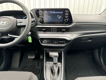 Car image 11