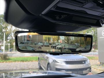 Car image 31