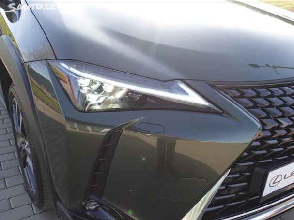 Lexus UX 250h 135 kW image number 39