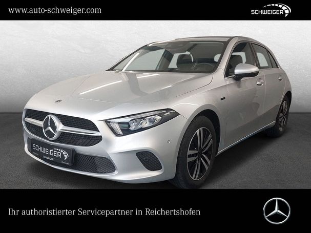 Mercedes-Benz A 250 e 160 kW image number 1