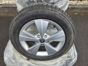Car image 29