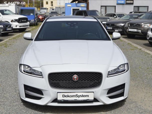 Jaguar XF 20d AWD Portfolio 132 kW image number 3