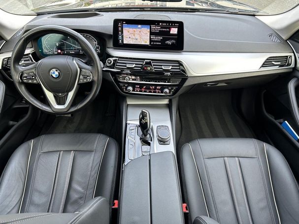 BMW 530 Touring 215 kW image number 10