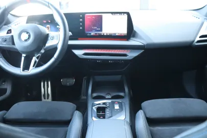 Car image 40