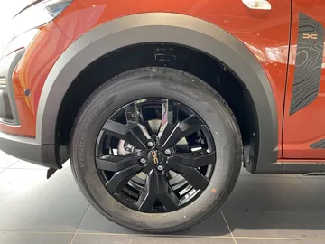 Car image 37