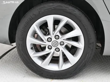 Car image 29