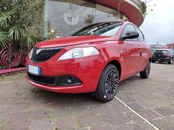 Lancia Ypsilon 51 kW image number 1