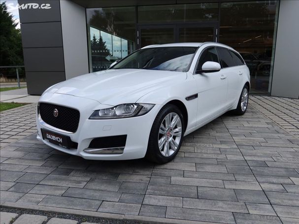 Jaguar XF 20d AWD Portfolio 132 kW image number 1