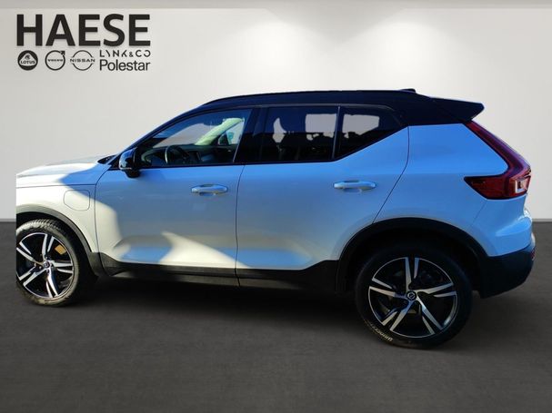 Volvo XC40 R Recharge Plug-in T4 Design 155 kW image number 8