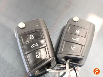 Car image 36