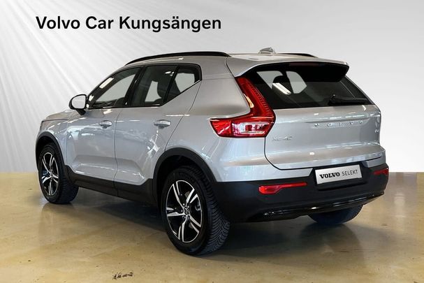 Volvo XC40 B4 Plus Dark 147 kW image number 3