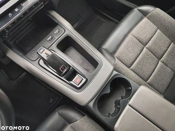 Car image 38