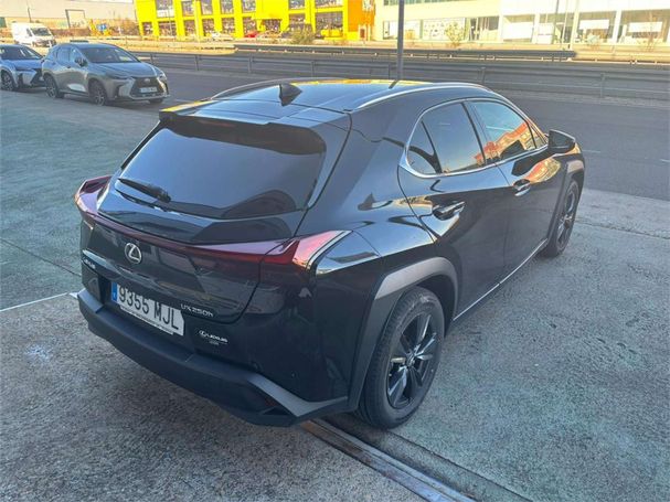 Lexus UX 135 kW image number 9